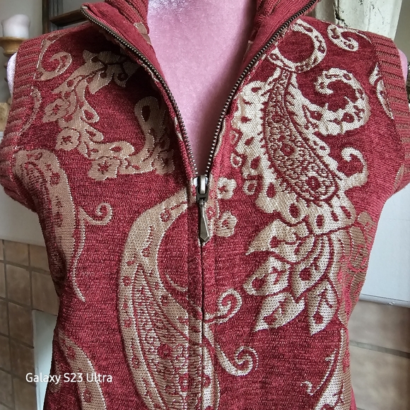 Christopher & Banks zippered vest, size small. Rich rust and gold. - Picture 5 of 7